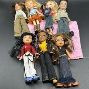 MGA Bratz LIL MINIS Fashion Doll Bundle Lot of 7 Dressed Mini Dolls Y2K 2000s